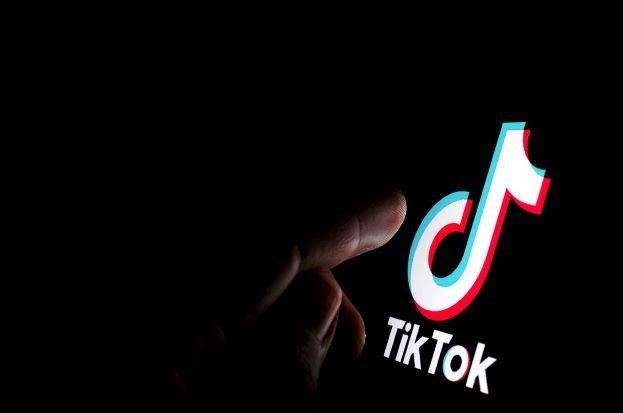 Жена от Сейдол сигнализира за измама през ТикТок с обещание за бърза печалба