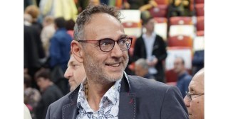 Трите деца на Любен Дилов-син предупреждават за измама с името му чрез благотворителна изложба